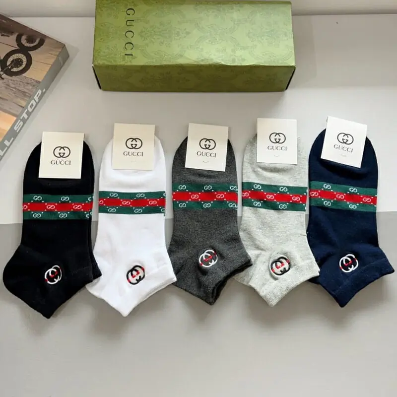 gucci chaussettes pour homme s_12500121